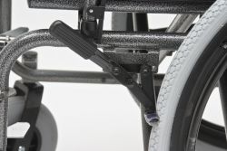 Кресло-коляска для инвалидов "Armed" FS951B (22")