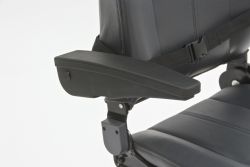 Кресло-коляска для инвалидов электрическое "Armed" FS141 (скутер)