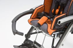 Кресло-коляска с ручным приводом для больных ДЦП прогулочная